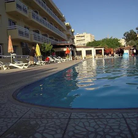 Aparthotel Sunquest Gardens Holiday Limassol