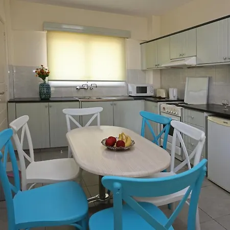 Sunquest Gardens Hotel apartamentowy Limassol