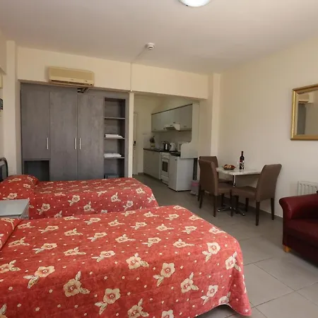 Aparthotel Sunquest Gardens Holiday Limassol
