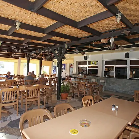 Апарт-отель Sunquest Gardens Holiday