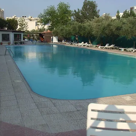 Sunquest Gardens Holiday Лимасол