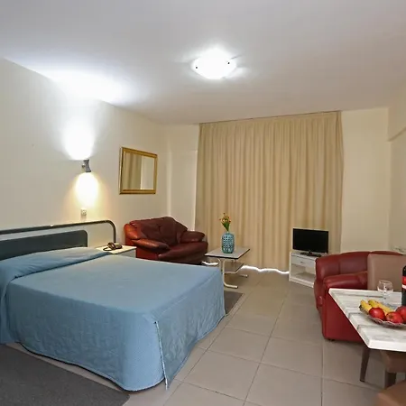 Apartmanhotel Sunquest Gardens Limassol