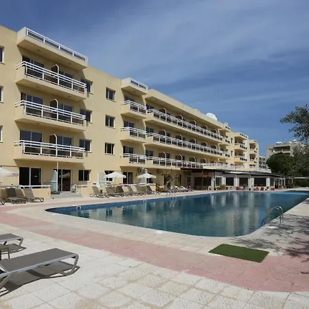 Sunquest Gardens 3* リマソール