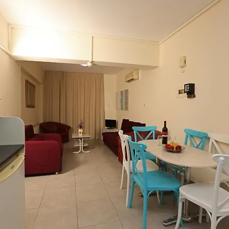 Апарт-отель Sunquest Gardens Holiday Лимасол