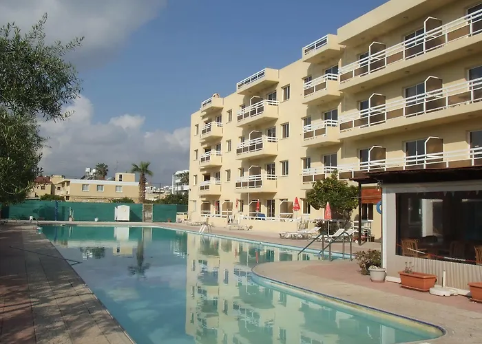 Sunquest Gardens Aparthotel Lemesos